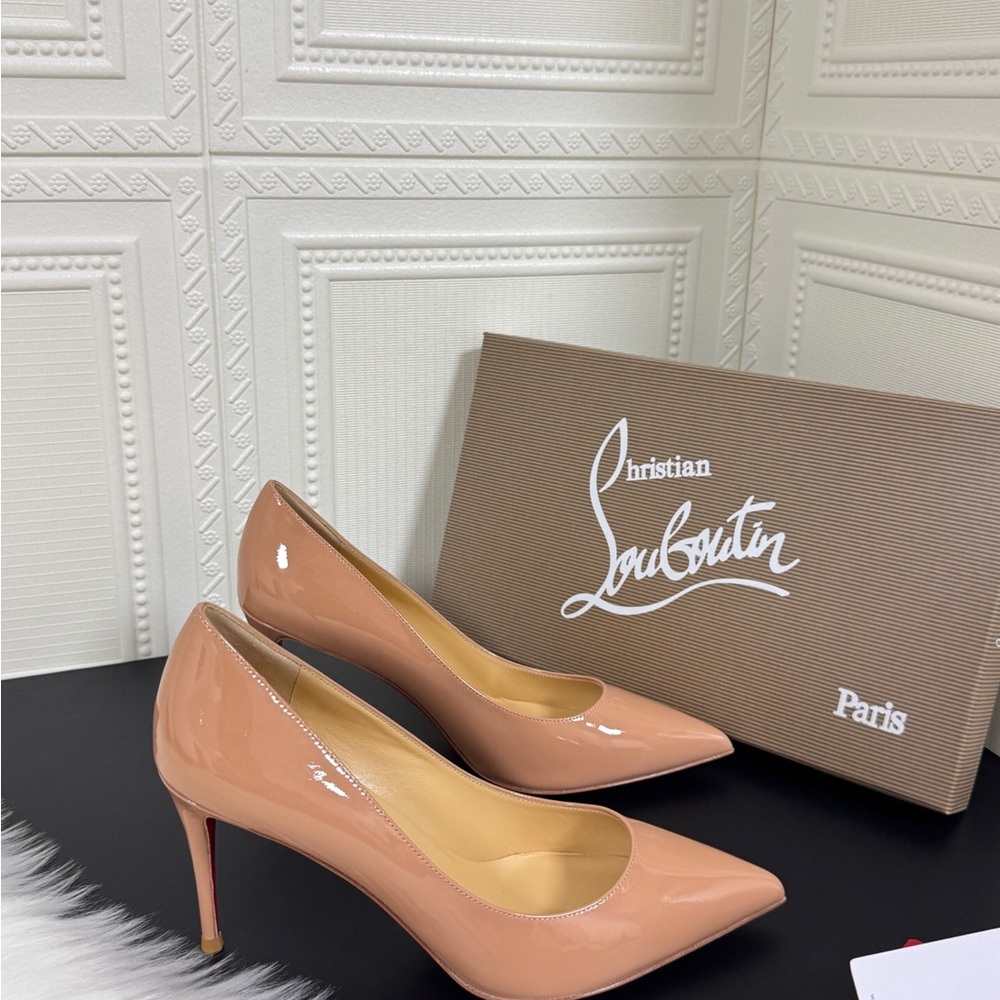 Christian Louboutin Kate 85mm Peach Patent Leather Pointed-Toe Pumps - Picture 9 of 9